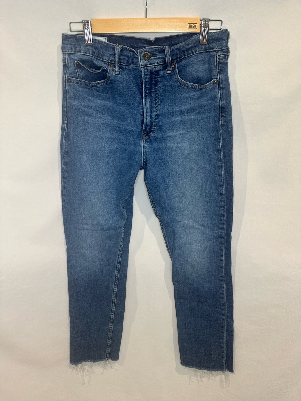 GAP Women’s Skinny Jeans in Medium Blue Wash